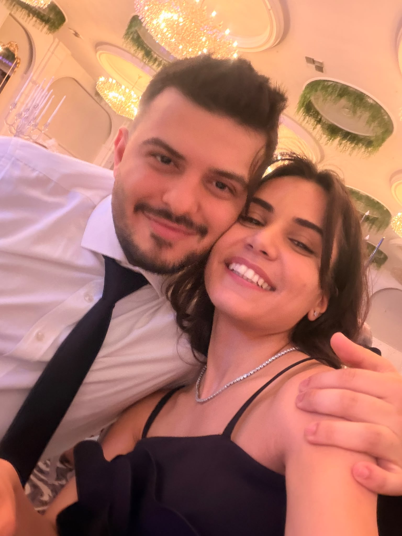 Umut ve Elif Davette